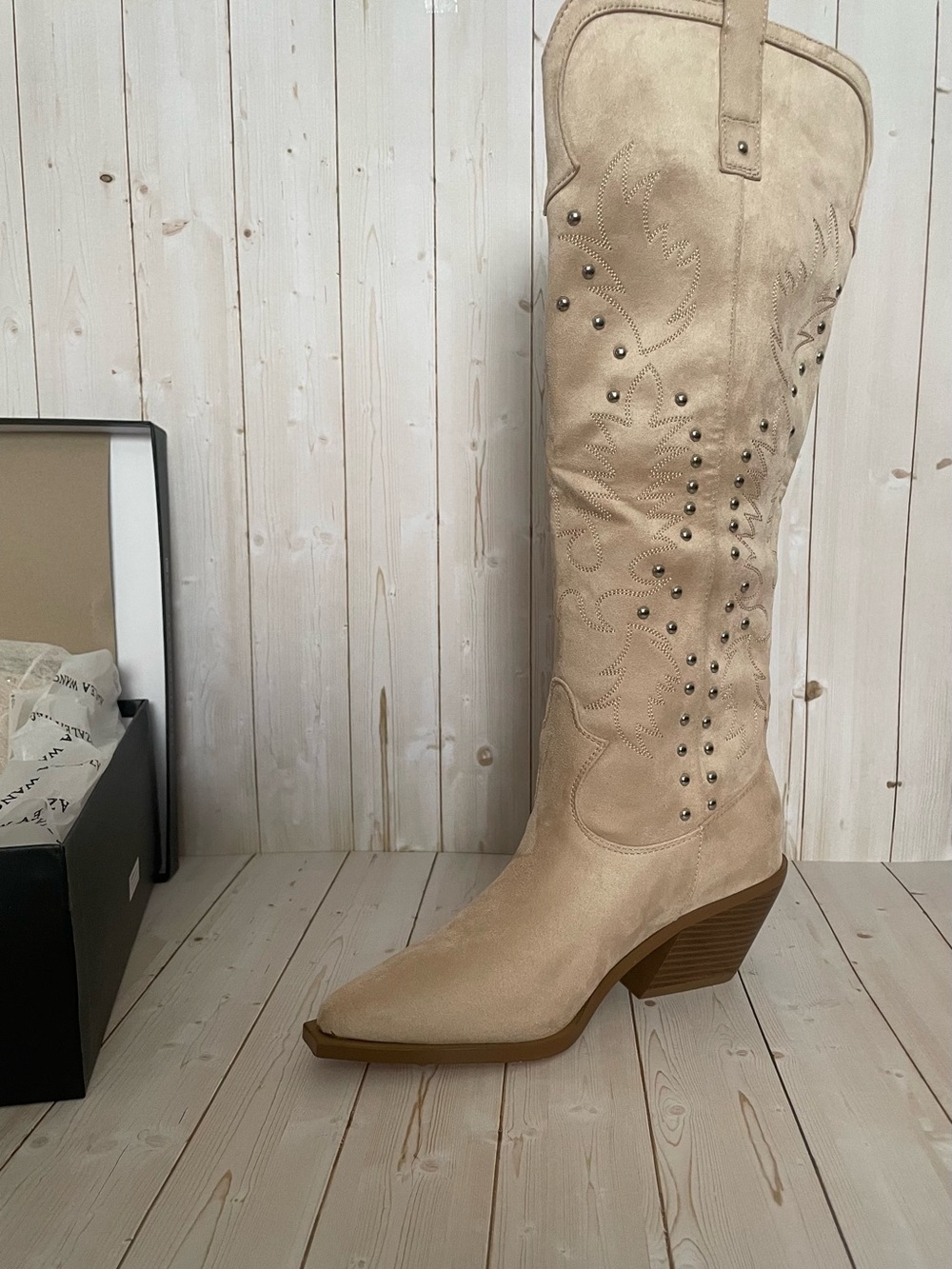 Azalea Wang Beckett "Ella" Taupe Western Boot - Picture 2 of 4